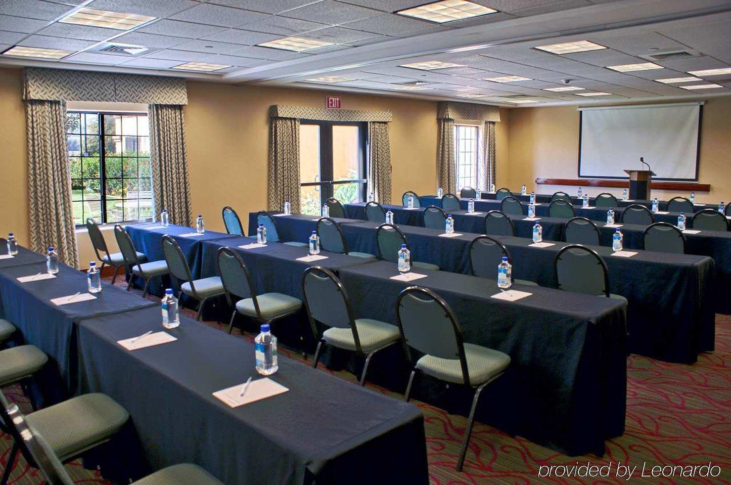 Hampton Inn & Suites Camarillo Facilități foto